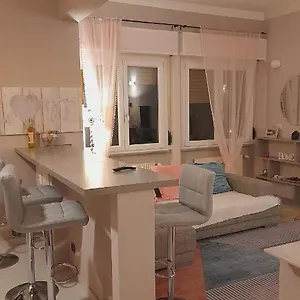 https://appartamento-ninfea.hotelitalianriviera.com